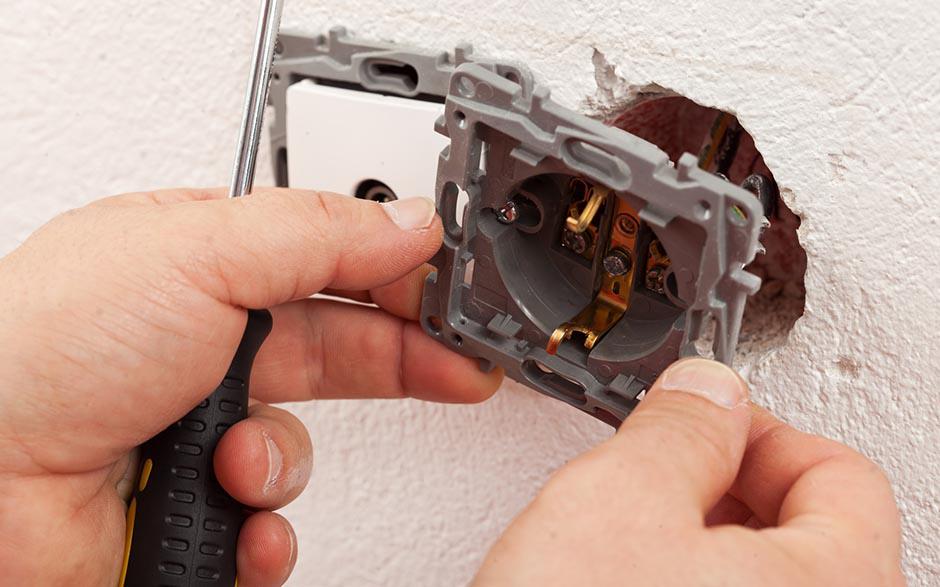 électricien urgent Vaux-le-Pénil